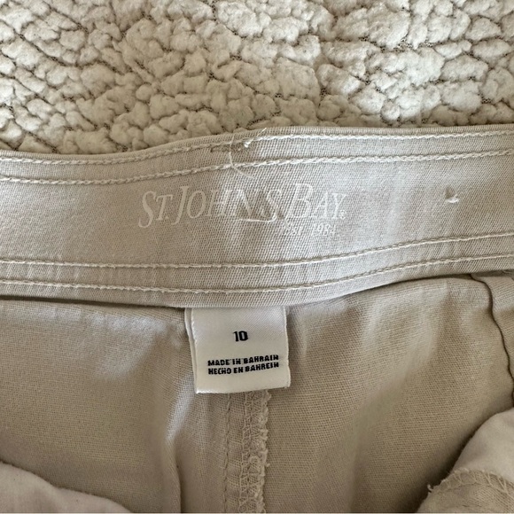 Tan Shorts - Picture 4 of 6